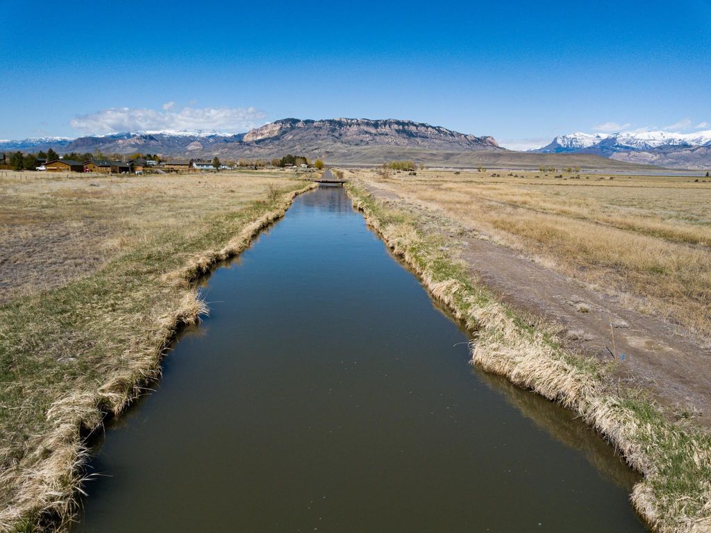 TBD Bartlett Ln, Cody, WY 82414 photo 5