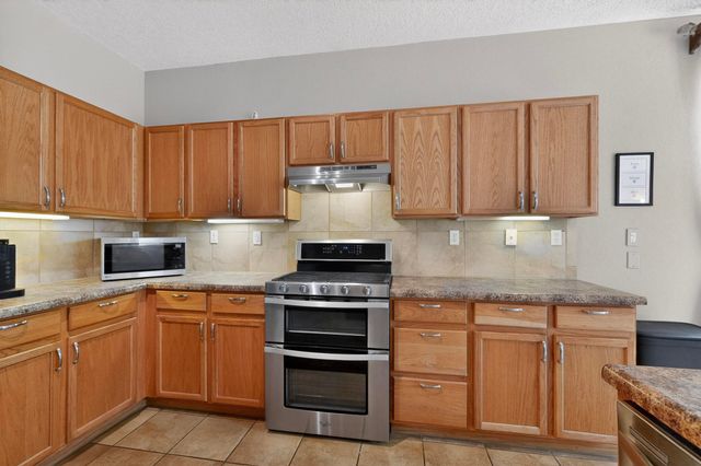 7712 Calle Carisma NE, Albuquerque, NM 87113