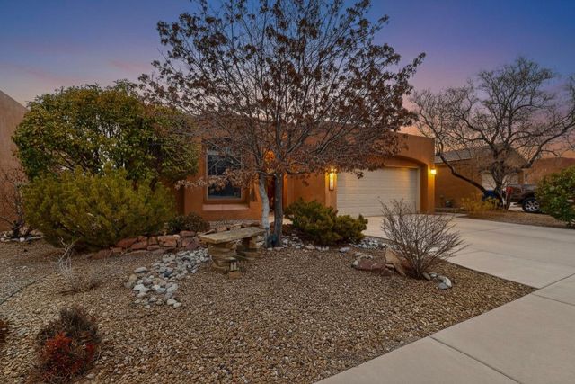 7712 Calle Carisma NE, Albuquerque, NM 87113