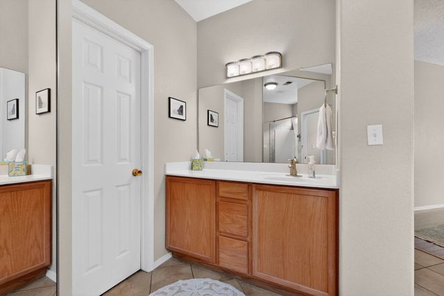 7712 Calle Carisma NE, Albuquerque, NM 87113