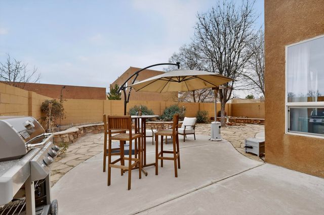 7712 Calle Carisma NE, Albuquerque, NM 87113