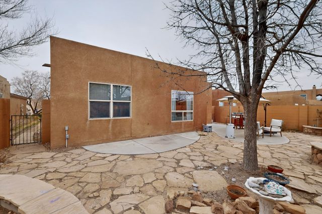 7712 Calle Carisma NE, Albuquerque, NM 87113