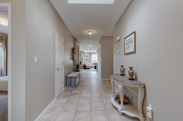 7712 Calle Carisma NE, Albuquerque, NM 87113