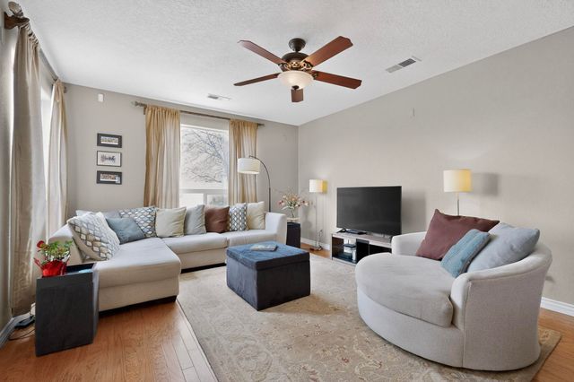 7712 Calle Carisma NE, Albuquerque, NM 87113