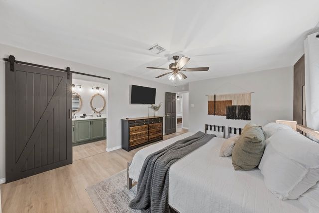 1190 Greenwood Lane, Waco, TX 76705