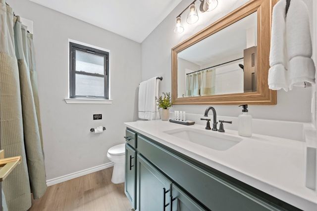 1190 Greenwood Lane, Waco, TX 76705