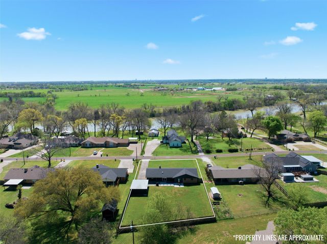 1190 Greenwood Lane, Waco, TX 76705