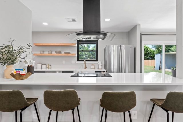 1190 Greenwood Lane, Waco, TX 76705