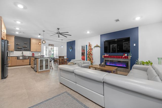 342 Eastern Street, Freeport, FL 32439