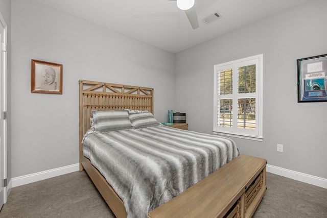 342 Eastern Street, Freeport, FL 32439