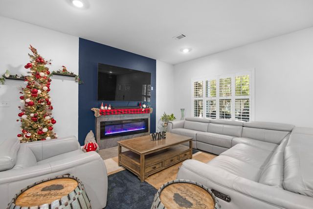 342 Eastern Street, Freeport, FL 32439