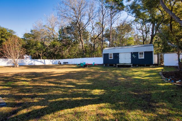 342 Eastern Street, Freeport, FL 32439