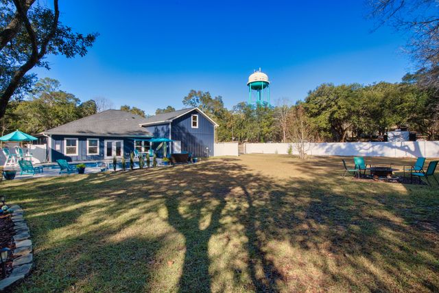 342 Eastern Street, Freeport, FL 32439