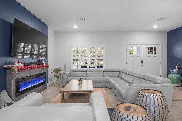 342 Eastern Street, Freeport, FL 32439