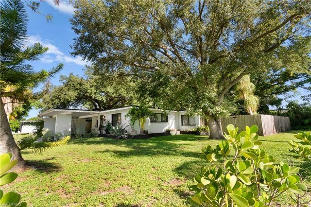 1373 Morningside DR, Fort Myers, FL 33901