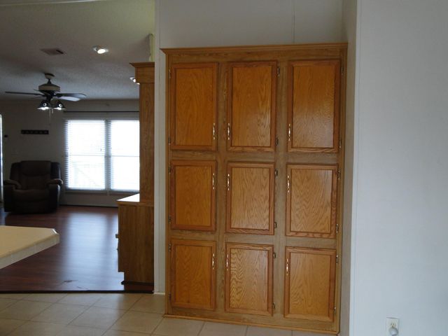 107 W Dawn DR, Johnson City, TX 78636