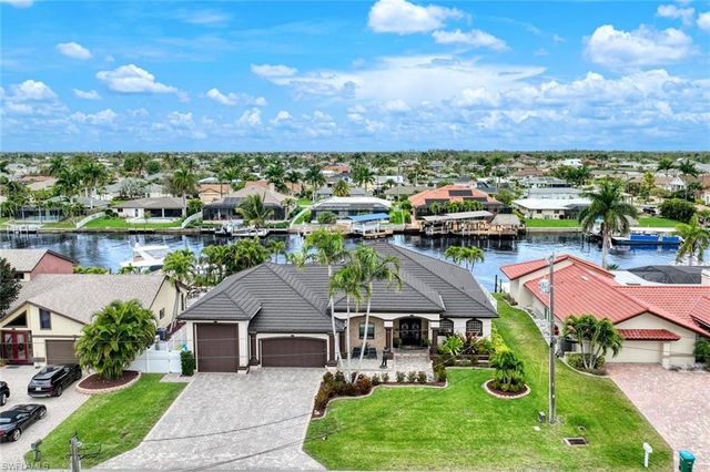 2047 SE 28th TER, Cape Coral, FL 33904