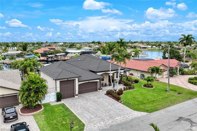 2047 SE 28th TER, Cape Coral, FL 33904
