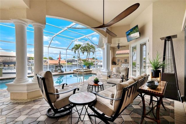 2047 SE 28th TER, Cape Coral, FL 33904