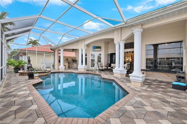 2047 SE 28th TER, Cape Coral, FL 33904