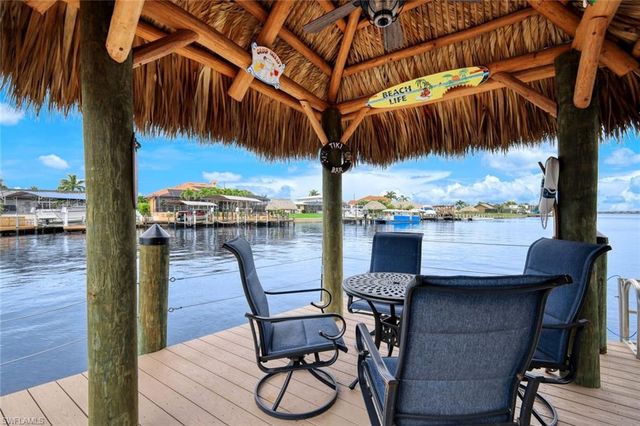 2047 SE 28th TER, Cape Coral, FL 33904