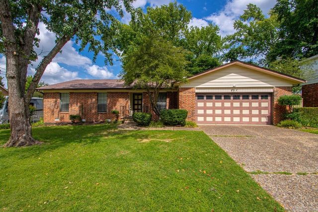212 Calva Rd, Sherwood, AR 72120