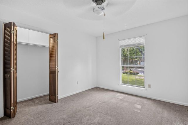 212 Calva Rd, Sherwood, AR 72120