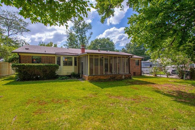 212 Calva Rd, Sherwood, AR 72120