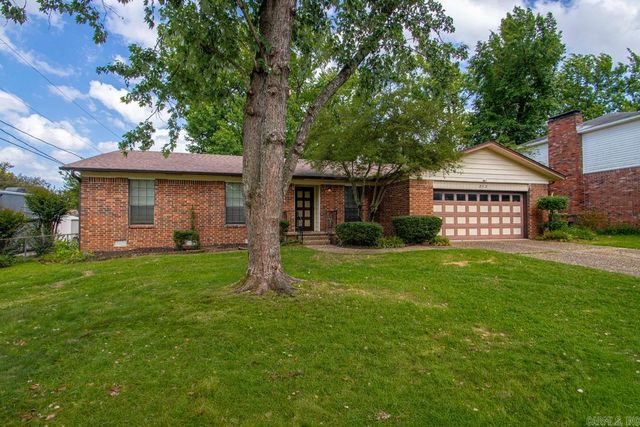 212 Calva Rd, Sherwood, AR 72120