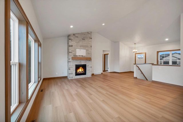 2578 N STELLITA CIRCLE, De Pere, WI 54115