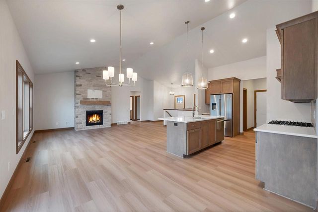 2578 N STELLITA CIRCLE, De Pere, WI 54115