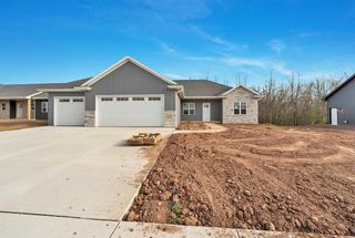 2578 N STELLITA CIRCLE, De Pere, WI 54115