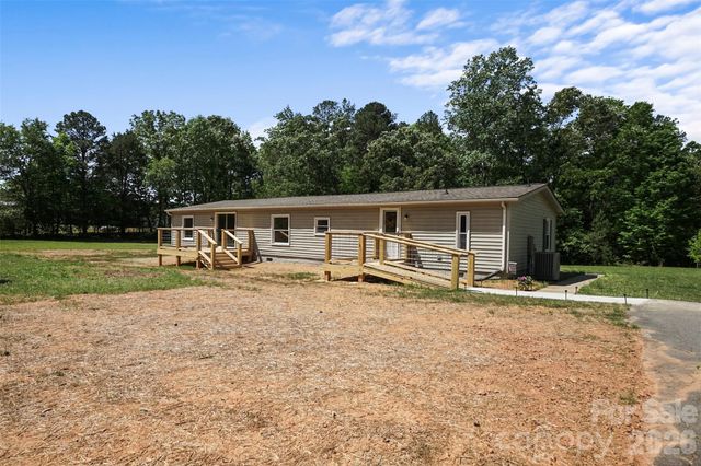 1305 Craig Drive, Iron Station, NC 28080