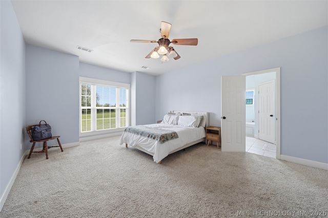 1582 E 166th Street N, Skiatook, OK 74070