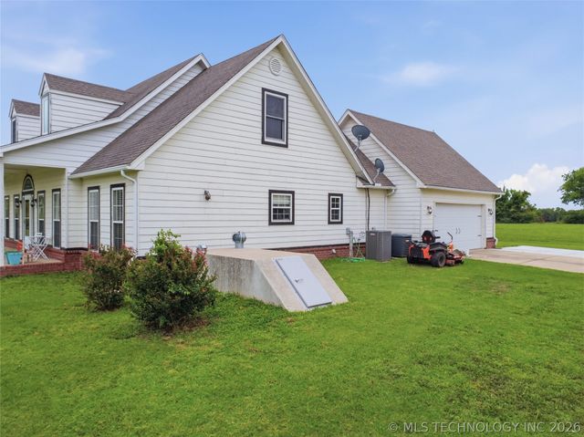 1582 E 166th Street N, Skiatook, OK 74070