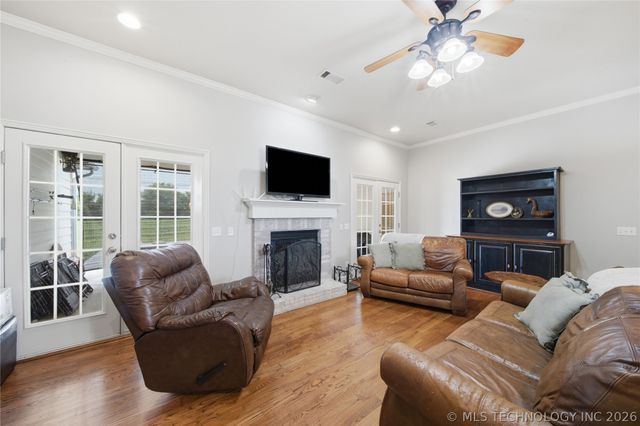 1582 E 166th Street N, Skiatook, OK 74070