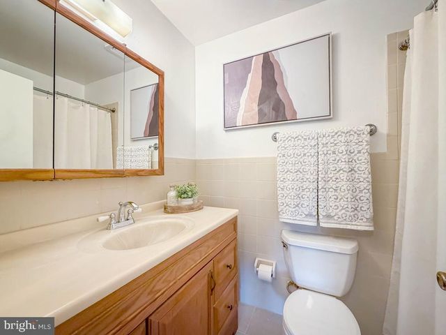 3636 VALLEY MEADOW DR, Bensalem, PA 19020