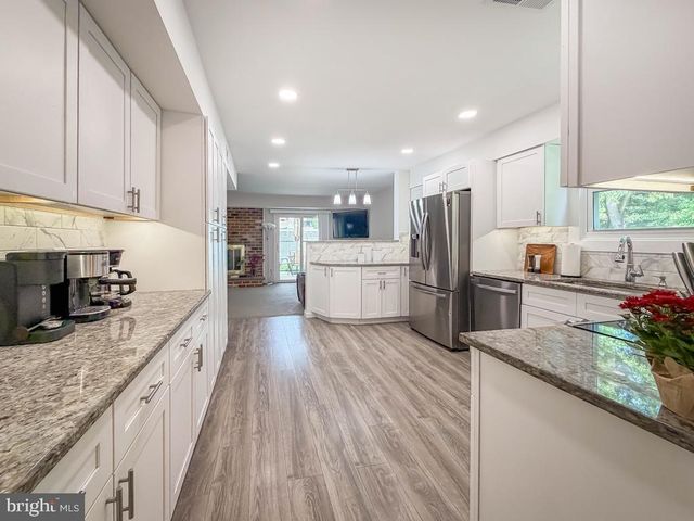 3636 VALLEY MEADOW DR, Bensalem, PA 19020