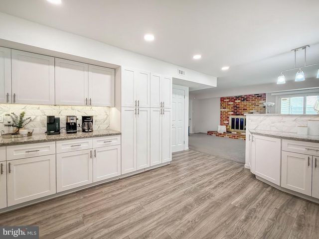 3636 VALLEY MEADOW DR, Bensalem, PA 19020