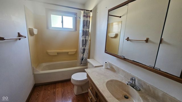 8626 Stonewall Drive, Indianapolis, IN 46231