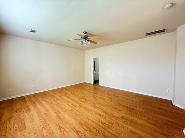 3118 Creek Bank Lane, Pearland, TX 77581