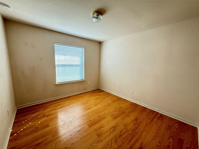 3118 Creek Bank Lane, Pearland, TX 77581