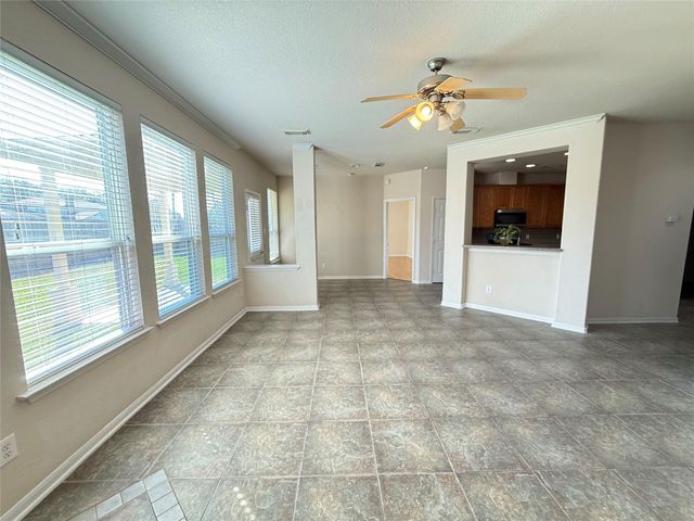 3118 Creek Bank Lane, Pearland, TX 77581