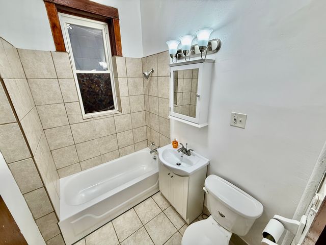 719 S Western Avenue 1R, Chicago, IL 60612