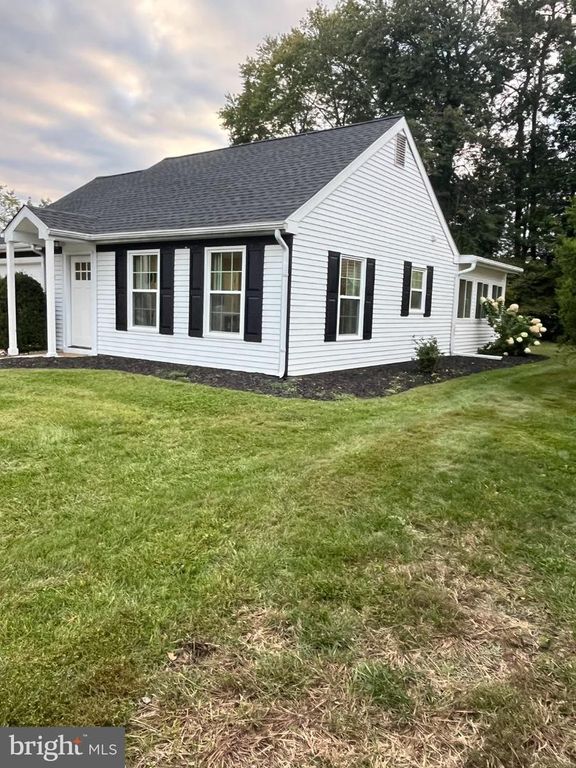 4 HEATHER PL, SOUTHAMPTON TWP, NJ 08088 — photo 3