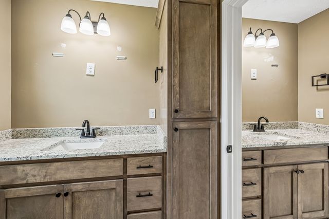 32 Iris Way, Lafayette, TN 37083