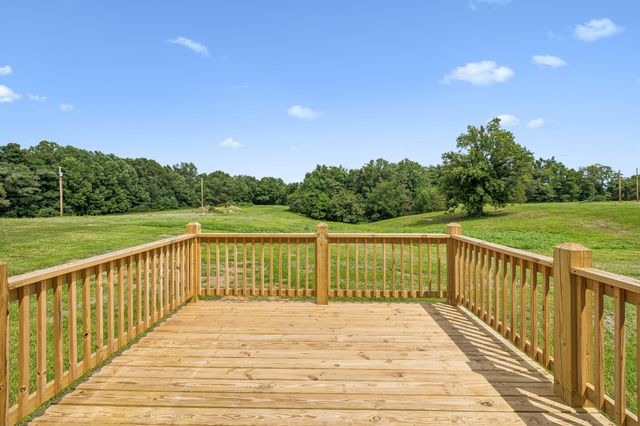 32 Iris Way, Lafayette, TN 37083