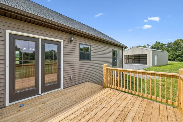 32 Iris Way, Lafayette, TN 37083