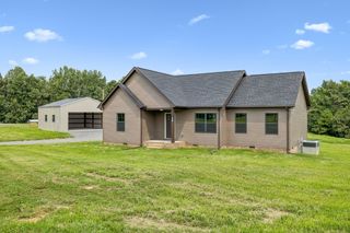 32 Iris Way, Lafayette, TN 37083