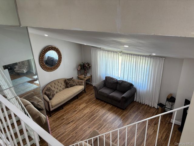37 Cedar Avenue, Coram, NY 11727